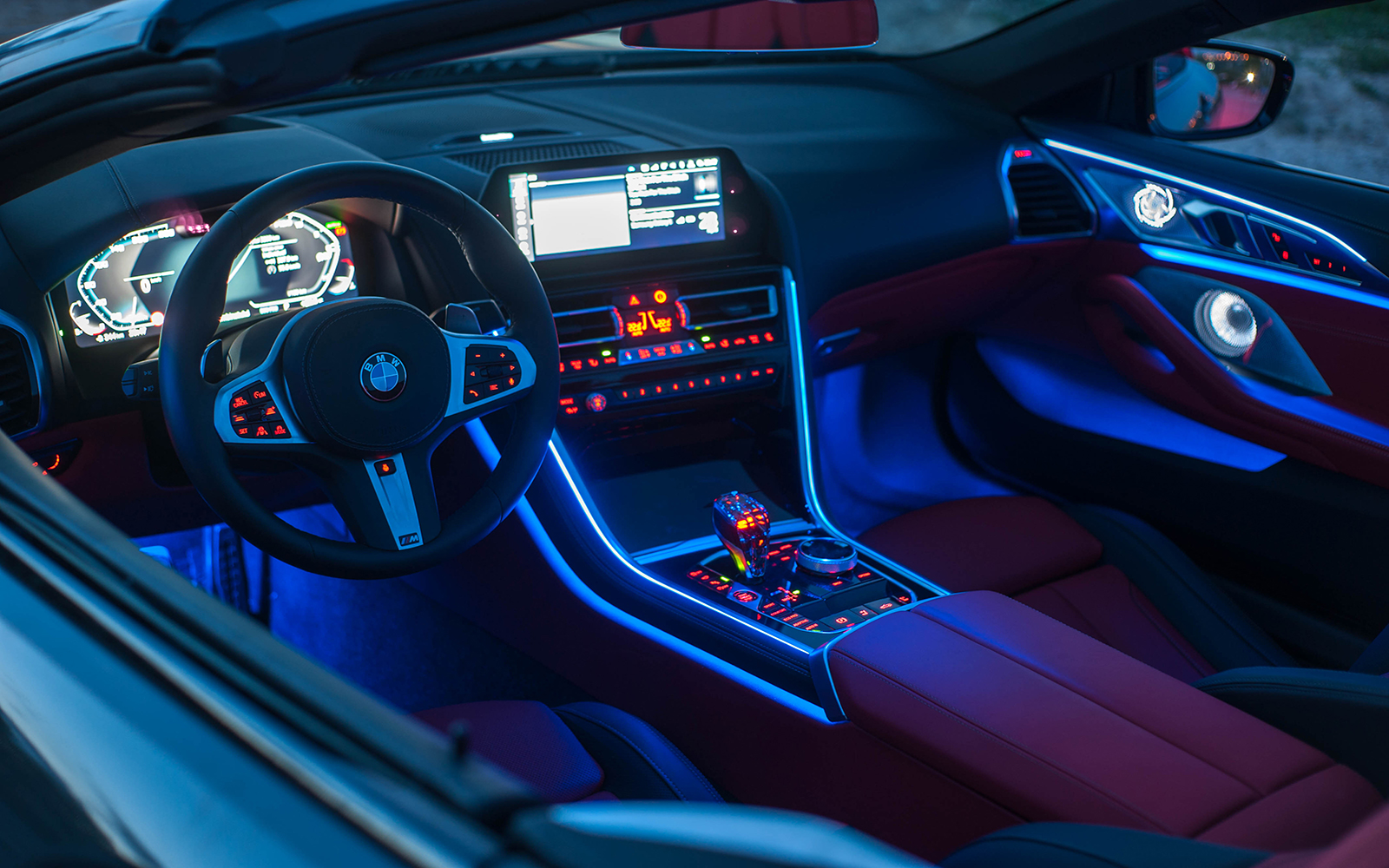 Concepts of car interiors evolve, but only details and applied materials are changed in fact.